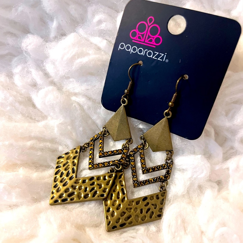 Paparazzi earrings